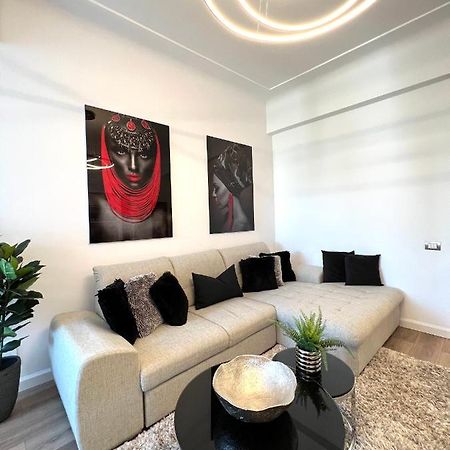 Sky View - Luxury Apartament - Sanador Victoriei บูคาเรสต์ ภายนอก รูปภาพ