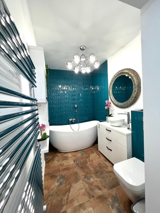 Sky View - Luxury Apartament - Sanador Victoriei บูคาเรสต์ ภายนอก รูปภาพ
