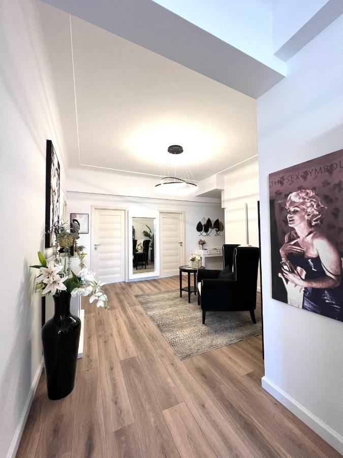 Sky View - Luxury Apartament - Sanador Victoriei บูคาเรสต์ ภายนอก รูปภาพ