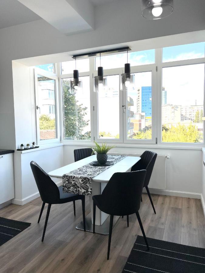 Sky View - Luxury Apartament - Sanador Victoriei บูคาเรสต์ ภายนอก รูปภาพ