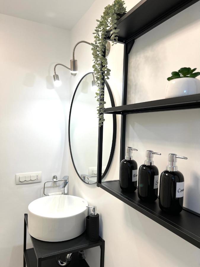 Sky View - Luxury Apartament - Sanador Victoriei บูคาเรสต์ ภายนอก รูปภาพ
