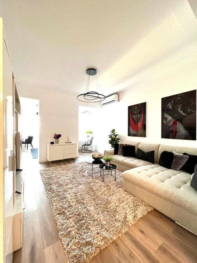 Sky View - Luxury Apartament - Sanador Victoriei บูคาเรสต์ ภายนอก รูปภาพ
