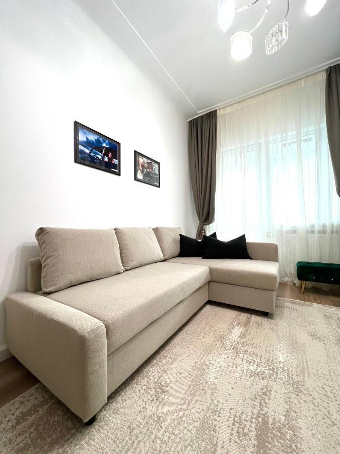 Sky View - Luxury Apartament - Sanador Victoriei บูคาเรสต์ ภายนอก รูปภาพ